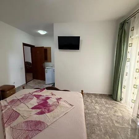 Pensión Casa Perju Jupiter