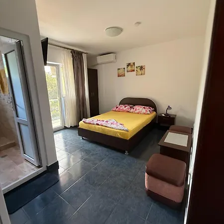 Casa Perju * Jupiter