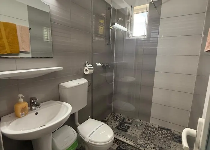 Casa Perju 게스트하우스 *