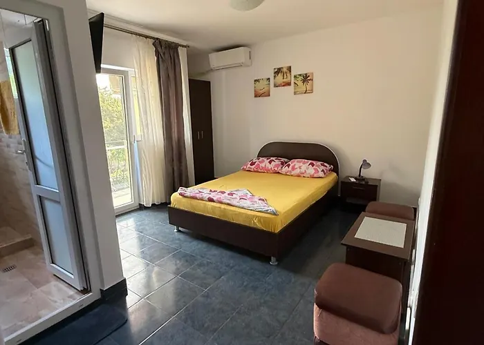 Casa Perju * Jupiter